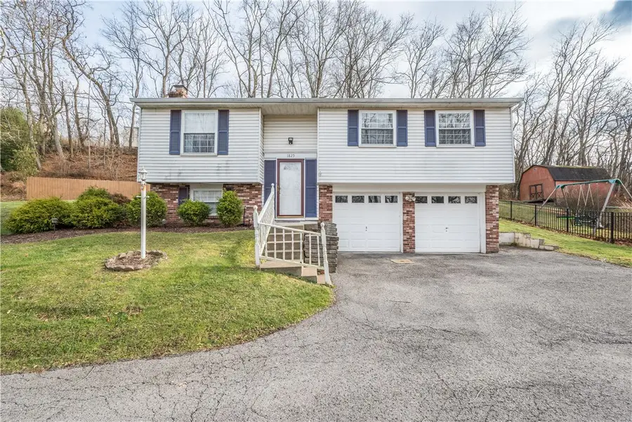 1825 Wallace Rd, South Park, PA 15129 - Image #2