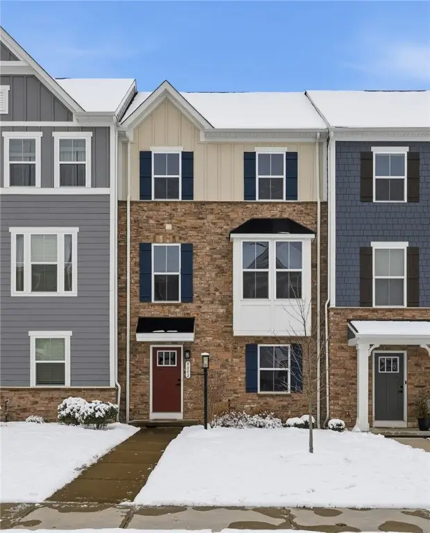 9002 Hickory Rd, Hampton, PA 15044 - Image #1