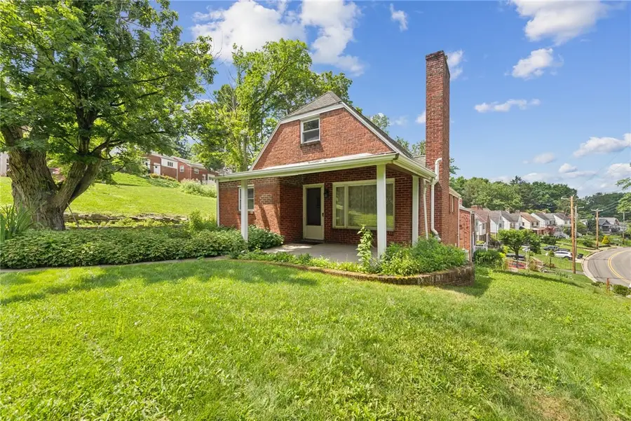 305 Beadling Rd, Mount Lebanon Township, PA 15228 - Image #2