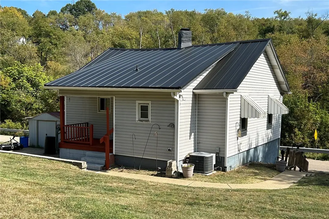 29 Creedmore Road, Cecil, PA 15321 - Image #1