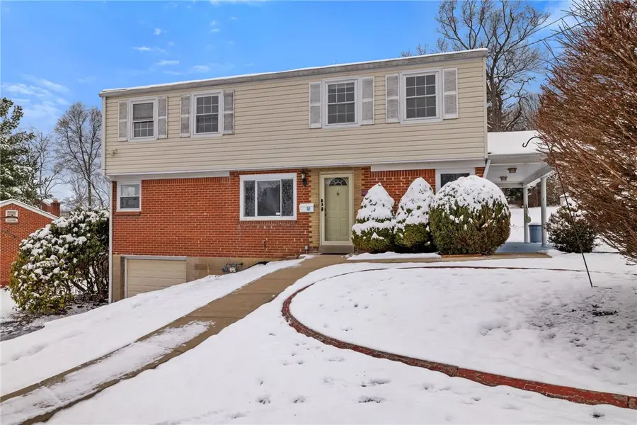 5704 Willow Terrace Dr, Bethel Park, PA 15102 - Image #2