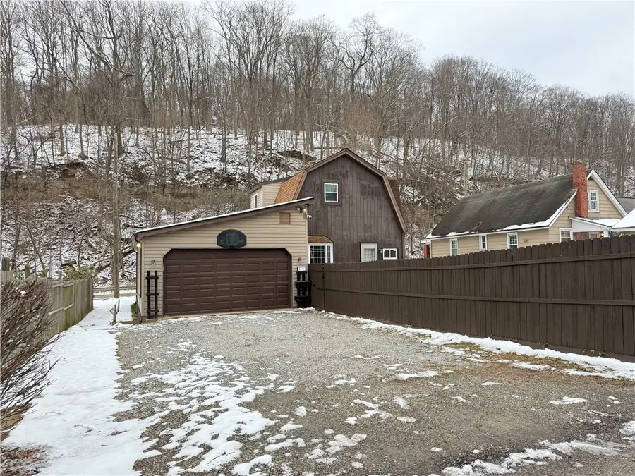 1155 Wall Ave, Pitcairn, PA 15140 - Image #2