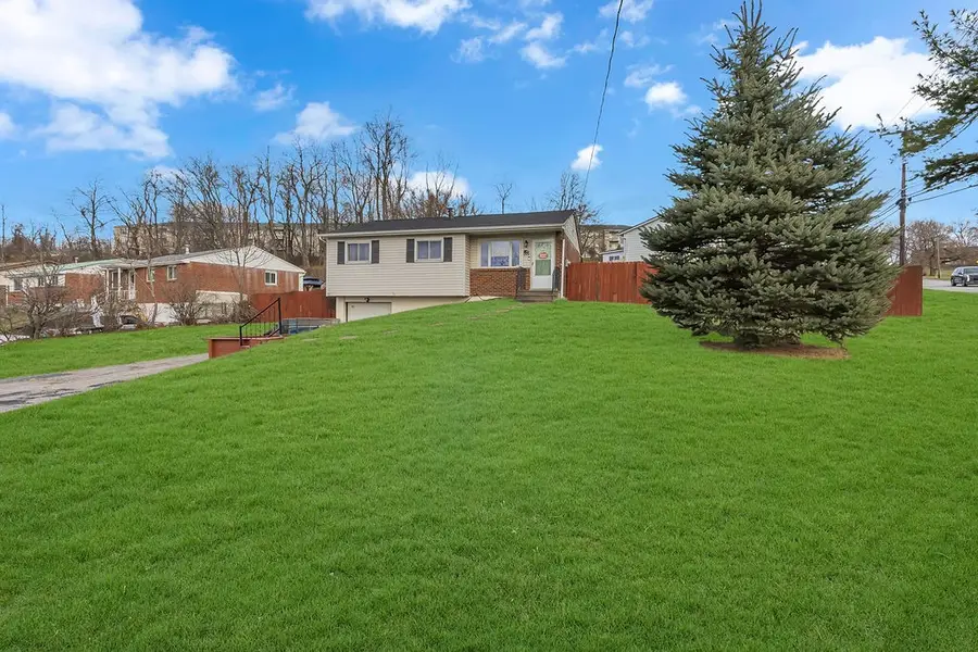 100 Palomino Dr, North Fayette, PA 15071 - Image #3