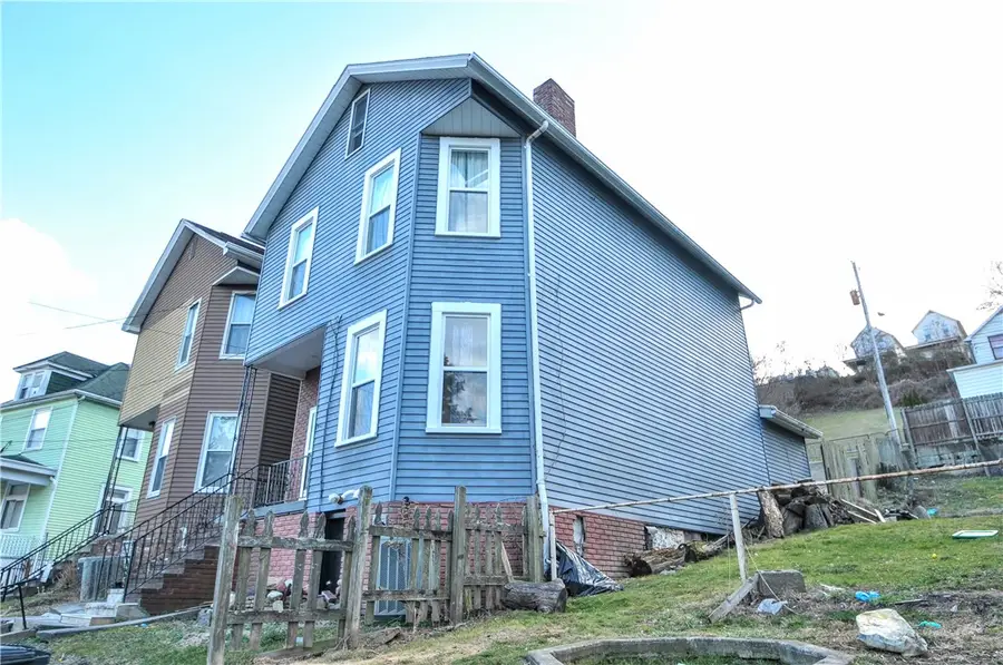 819 Lincoln Ave, Charleroi, PA 15022 - Image #3