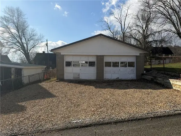 . Main St, Dunbar, PA 15431