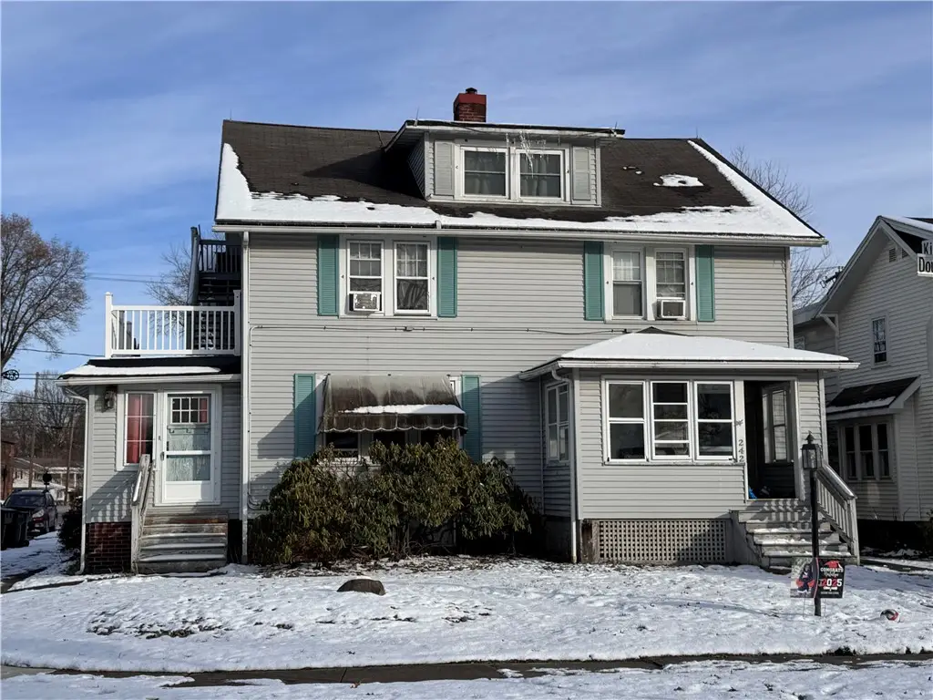 242-244 Dougherty Ave, Sharon, PA 16146 - Image #1