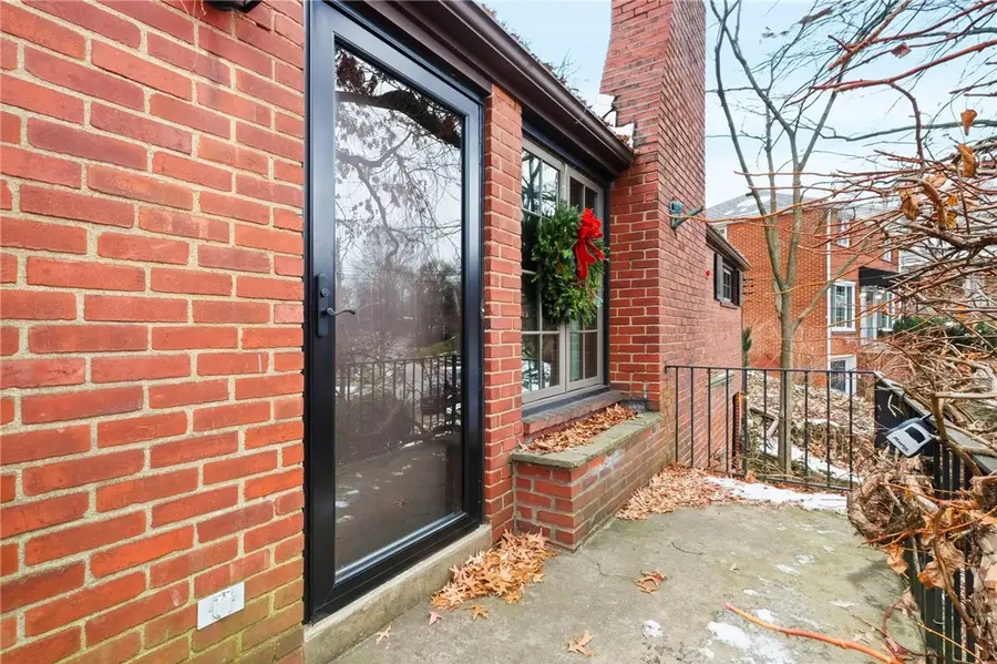 408 Burlington Rd, Pittsburgh, PA 15221 - Image #2