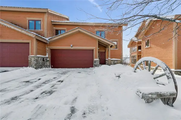 112 Woodside Ln, Seven Springs Resort, PA 15622