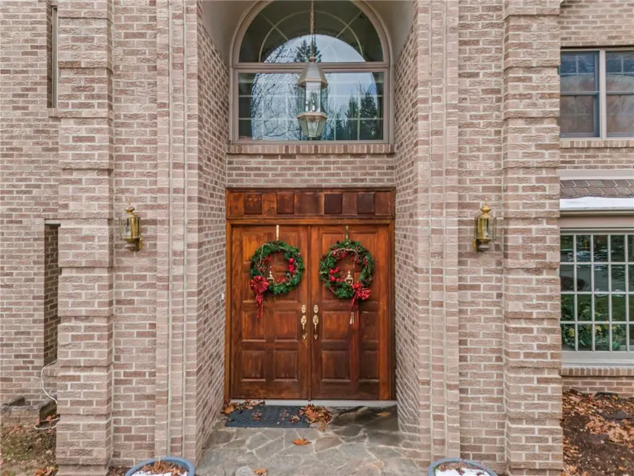 205 King Richard, McMurray, PA 15317 - Image #2