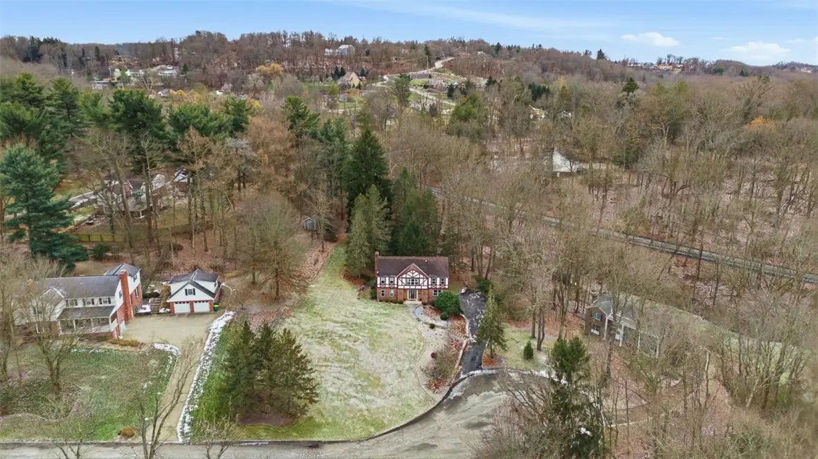 3212 Fox Run Road, Hampton, PA 15101 - Image #1