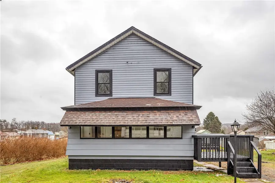 531 5th Ave, Bell, PA 15618 - Image #2