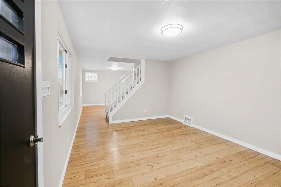 117 Clay Dr, Penn Hills, PA 15235 - Image #2