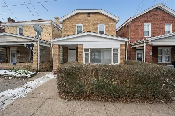 2012 Dellrose St, Carrick, PA 15210