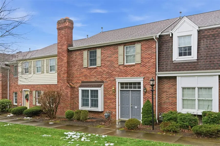 202 Boxwood Ct, McMurray, PA 15317 - Image #2