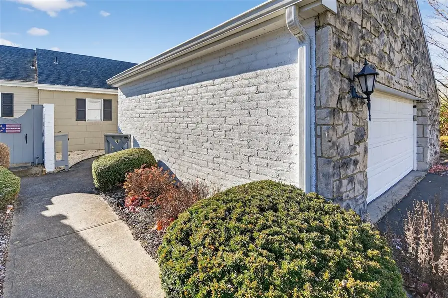 195 Roscommon Place, Thompsonville, PA 15317 - Image #3