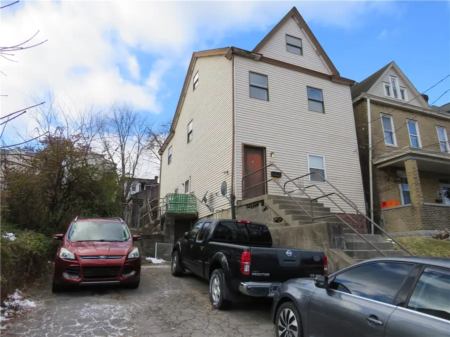 1216 Amanda St, Pittsburgh, PA 15210 - Image #2