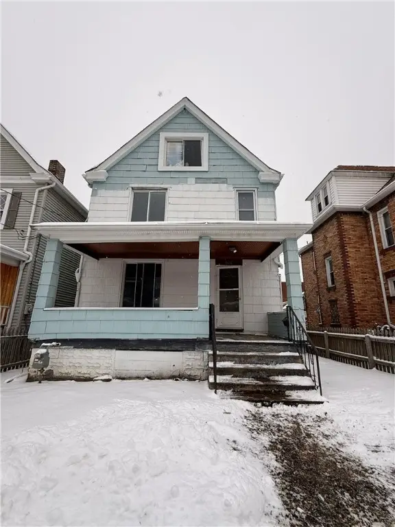 426 Wayne Ave, Ellwood City, PA 16117 - Image #1