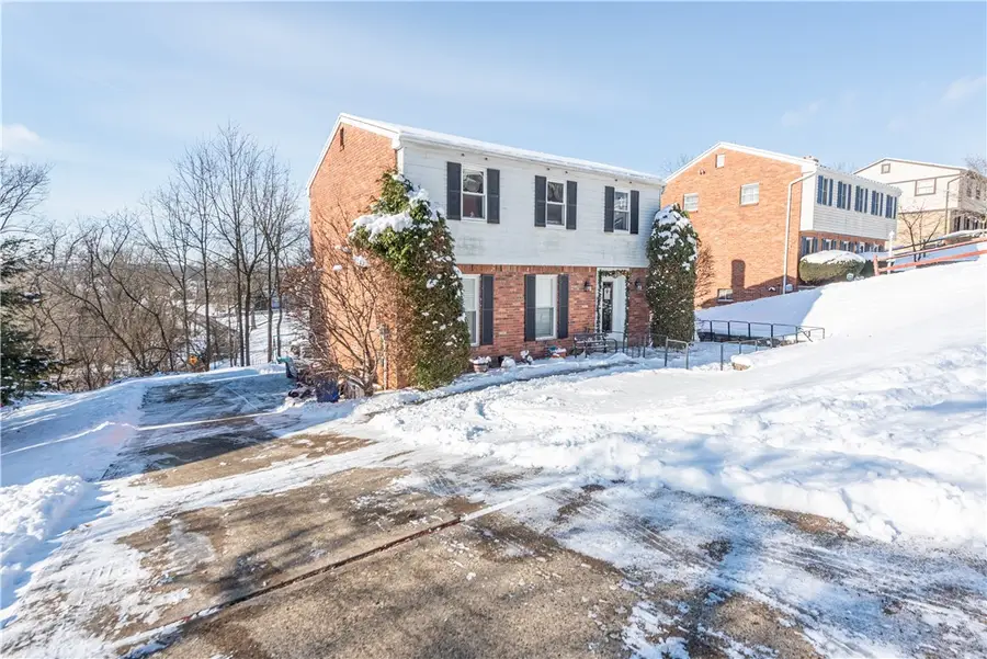1325 Pesavento Dr, Bridgeville, PA 15017 - Image #3