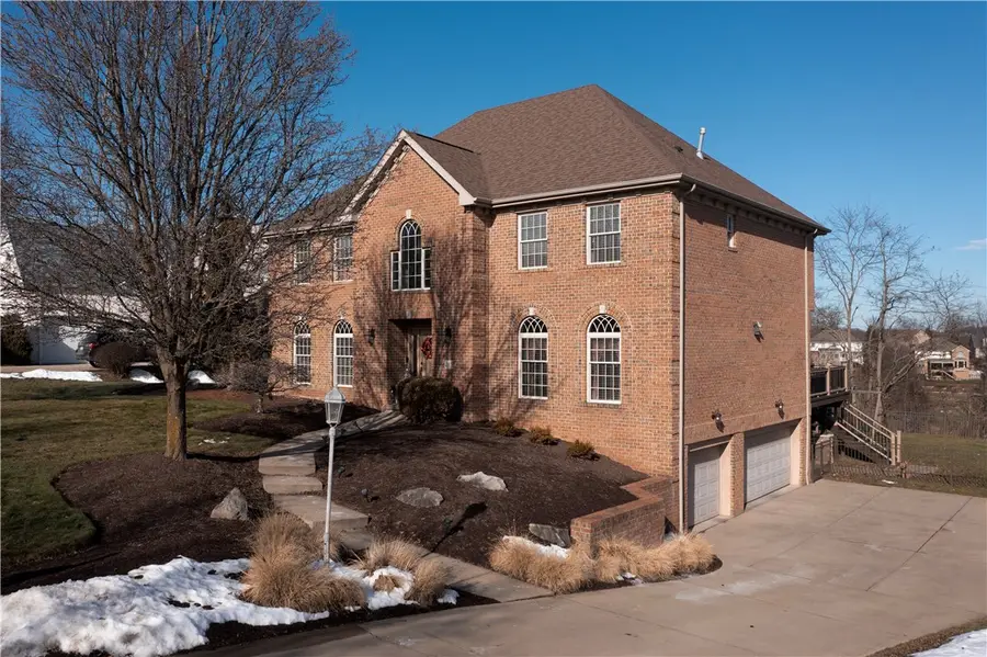 213 Windermere Ct, Canonsburg, PA 15317 - Image #2