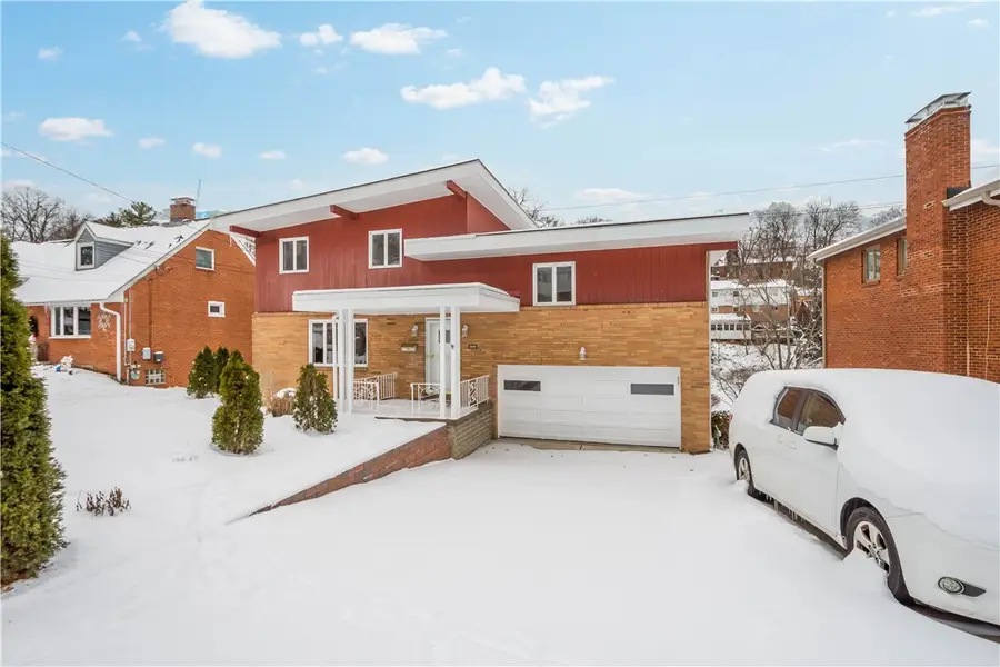 3930 Edge Rd, Brentwood, PA 15227 - Image #2