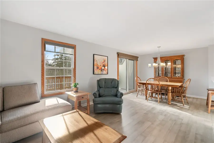 3278 Windstream Dr, Hampton, PA 15044 - Image #2