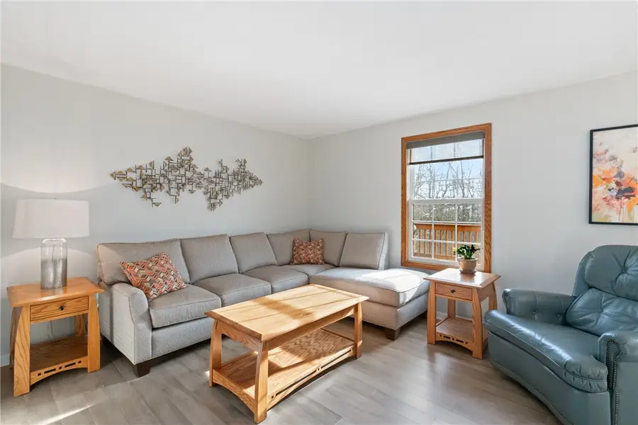 3278 Windstream Dr, Hampton, PA 15044 - Image #3