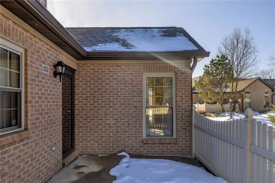 153 Cambridge Dr, Harwick, PA 15049 - Image #2