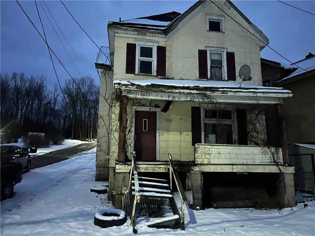 434 F A Cassin Jr Ave, Newell, PA 15466 - Image #1