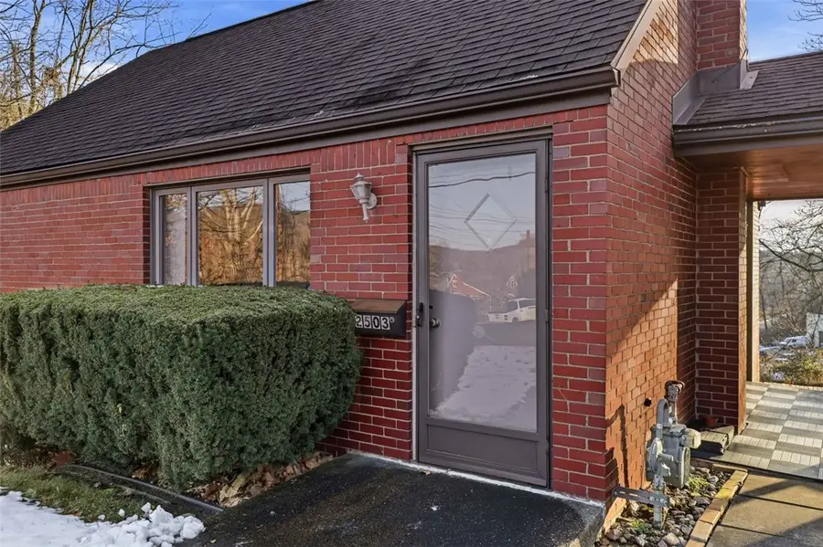 2503 Poinsettia Dr, White Oak, PA 15131 - Image #3