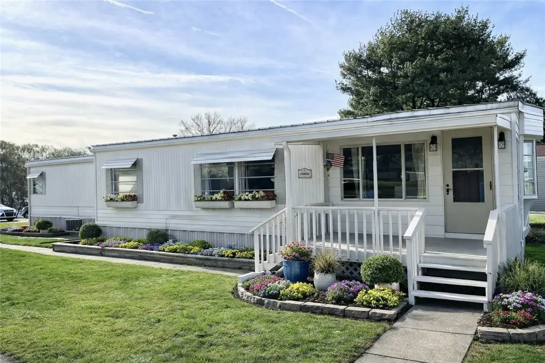 767 Cloverleaf Cir, Salem, PA 15626 - Image #1