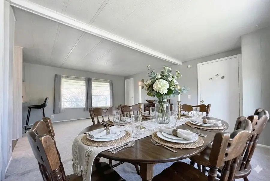 767 Cloverleaf Cir, Salem, PA 15626 - Image #3