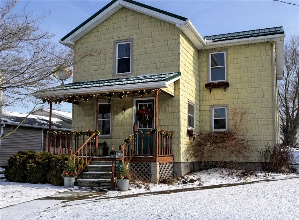 317 Mckinley St, West Kittanning, PA 16201 - Image #1