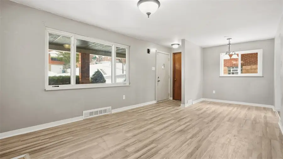 900 Mccleary St, McKeesport, PA 15132 - Image #3