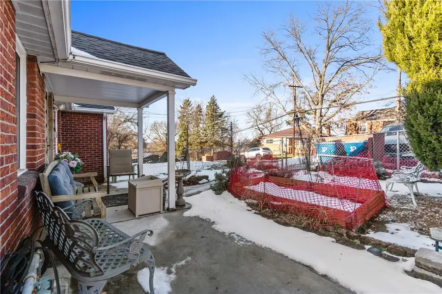 330 Wilson Dr, Penn Hills, PA 15235 - Image #3