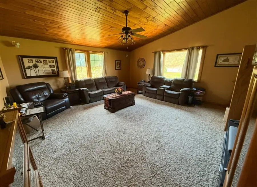 2216 N Camp Run Rd, Perry, PA 16123 - Image #2