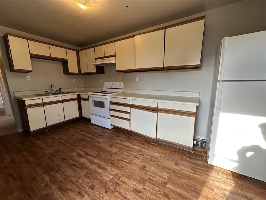 243 Pennsylvania Avenue, Rochester, PA 15074 - Image #2