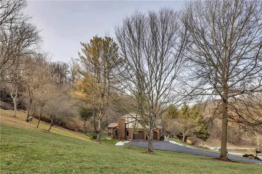 3936 Laurel Oak Circle, Murrysville, PA 15668 - Image #2