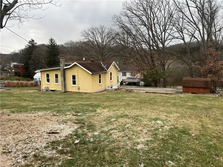 59 Dewey Aly, Leechburg, PA 15656 - Image #2