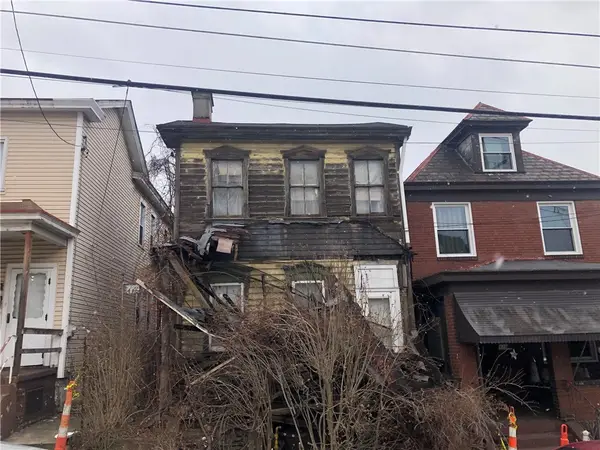 440 4th St, Braddock, PA 15104