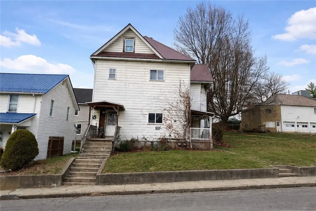 122 W Quarry St, Butler, PA 16001 - Image #1