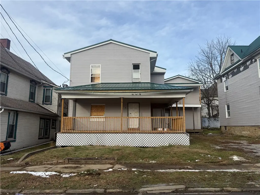 404 E Locust St, Butler, PA 16001 - Image #1