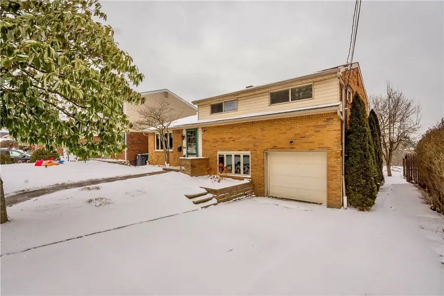 930 Lindsay Rd, Scott Township, PA 15106 - Image #2