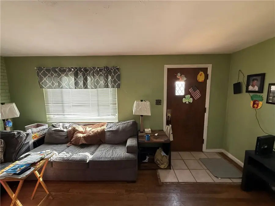 1948 Elmbrook Ln, Scott Township, PA 15243 - Image #3