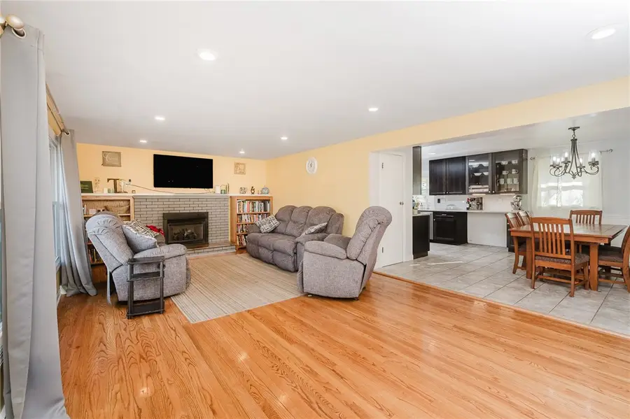 2509 Oakland Ave, White, PA 15701 - Image #2