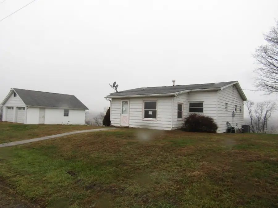 163 Poplar Rd, Hopewell, PA 15312 - Image #2