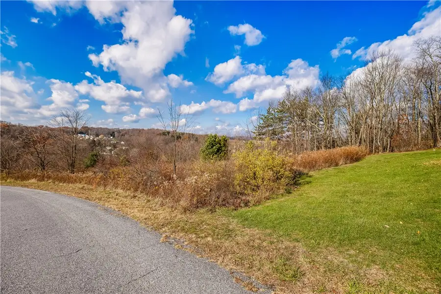 007 Oak Crest Drive, Jenner Township, PA 15563 - Image #2
