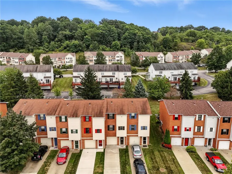 162 Woodhaven Drive, Seven Fields, PA 16046 - Image #2