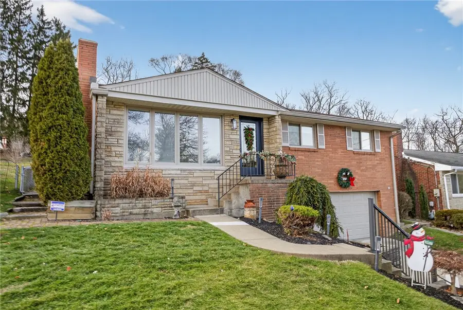 821 Bethany Dr, Mount Lebanon Township, PA 15243 - Image #3