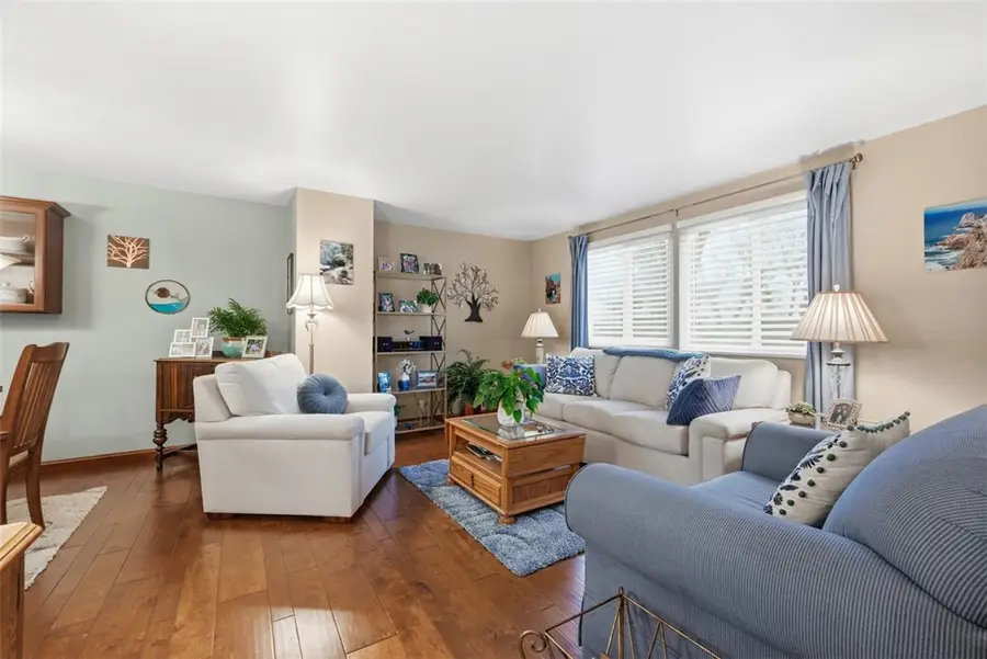 148 Carriage Hill Road, Glenshaw, PA 15116 - Image #3