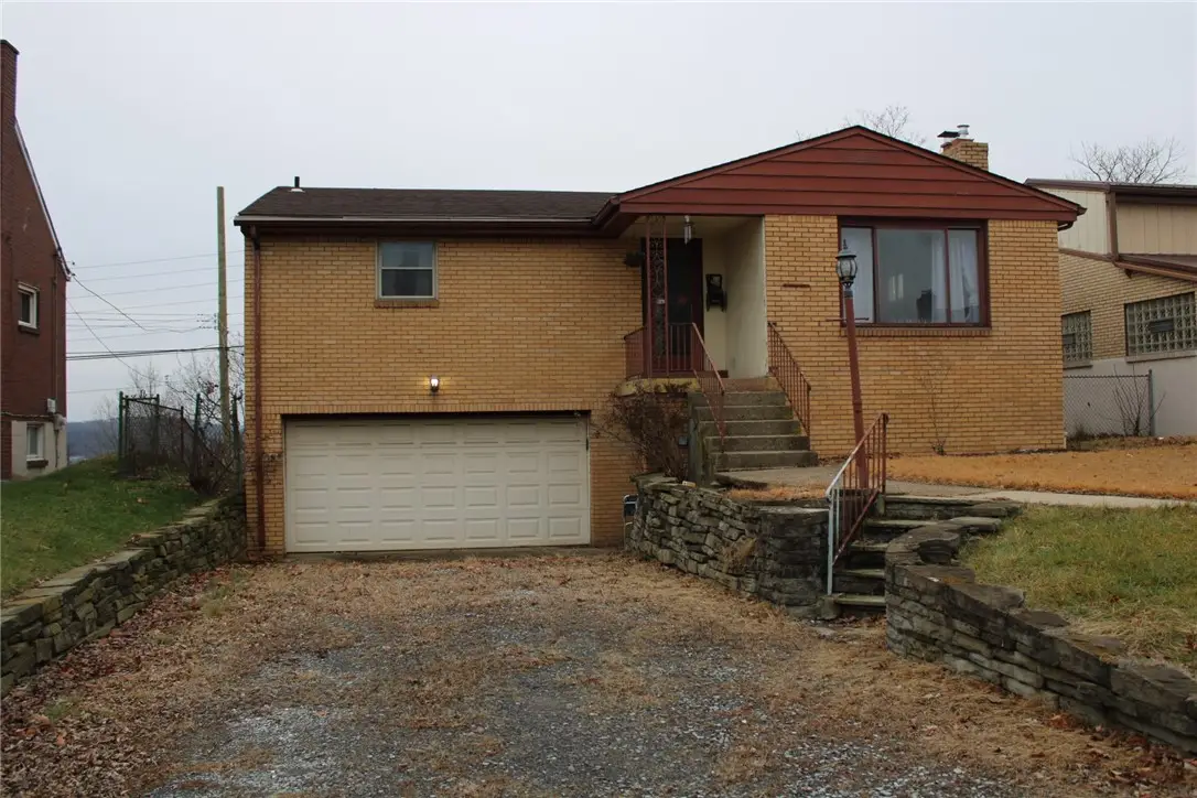 318 Rockfield Rd, Scott Township, PA 15243 - Image #1